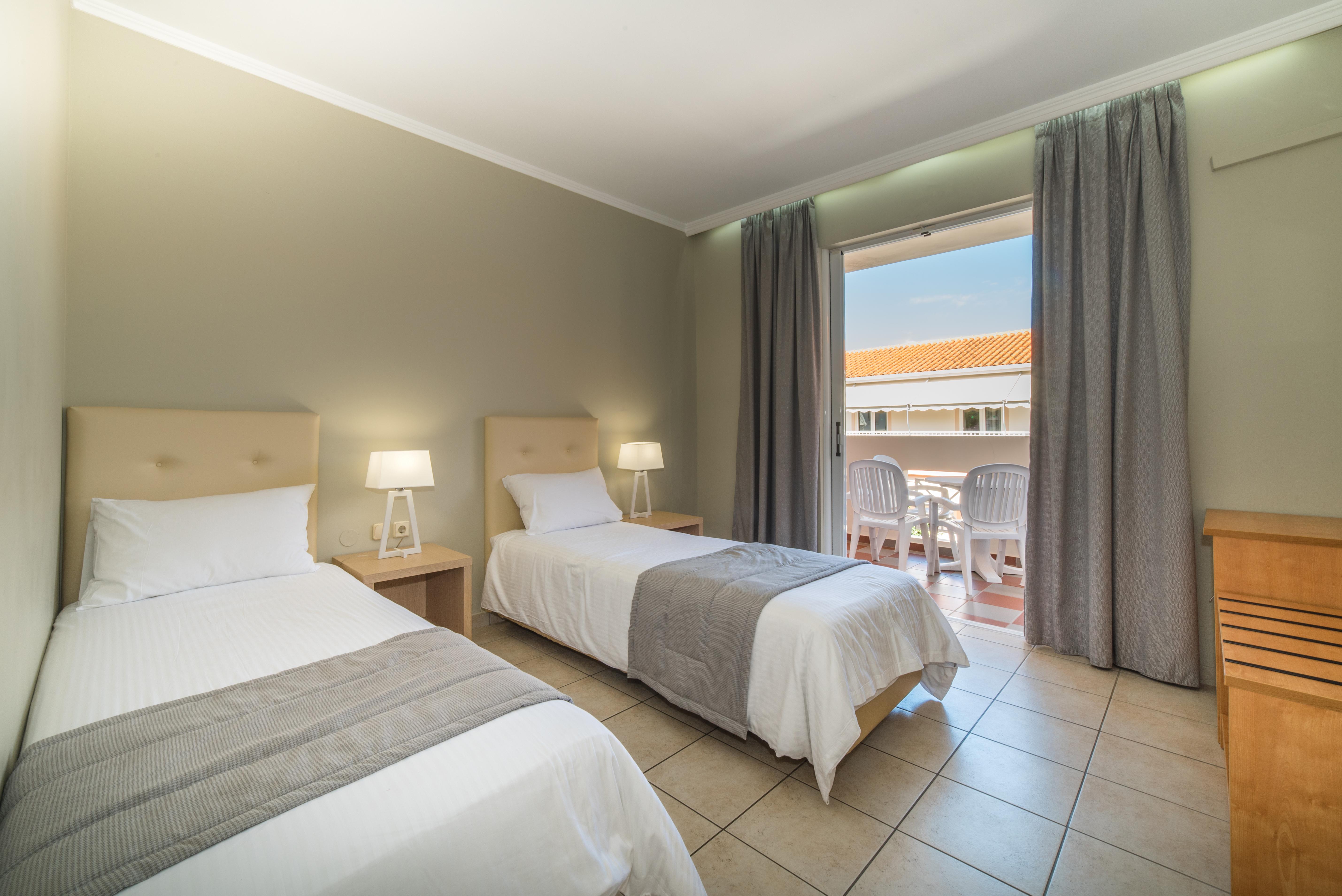 Aparthotel Xenos Kamara Beach 2*