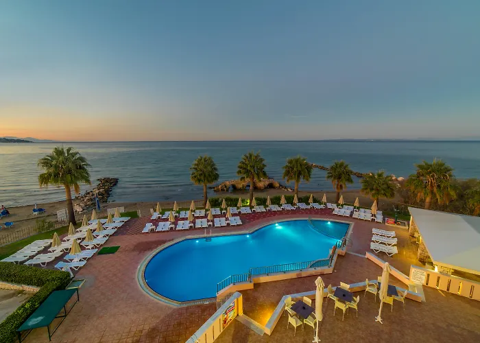 Xenos Kamara Beach