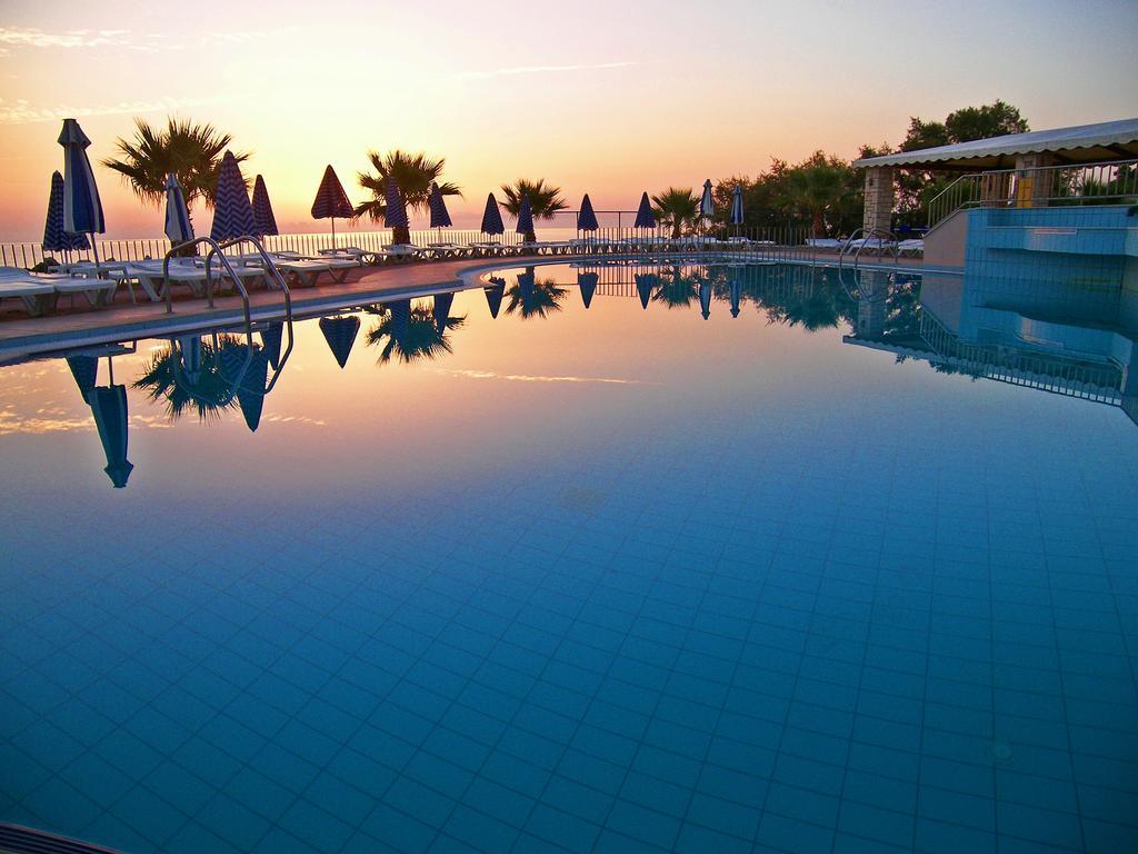 Xenos Kamara Aparthotel 2*