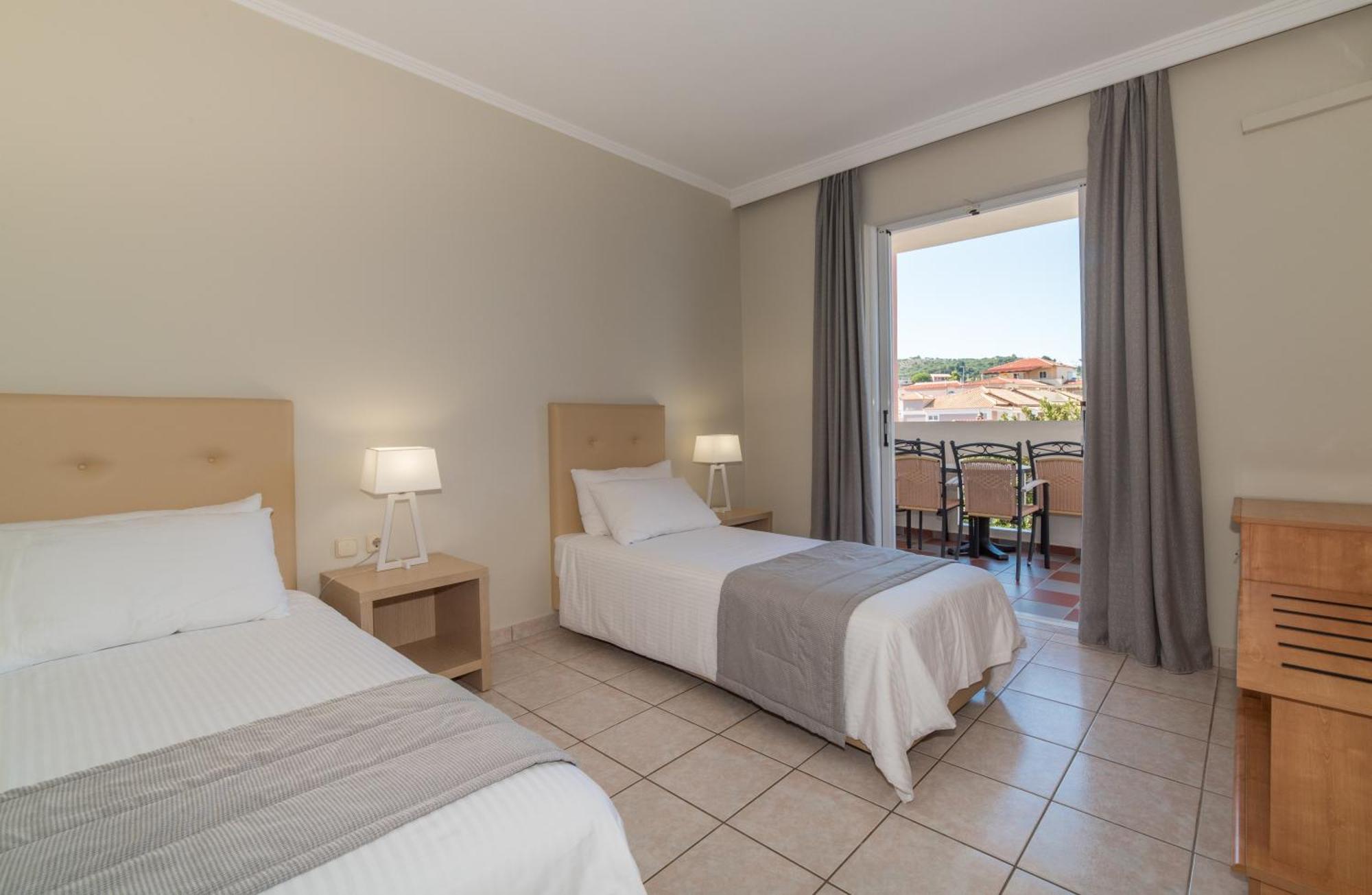 Aparthotel Xenos Kamara 2*